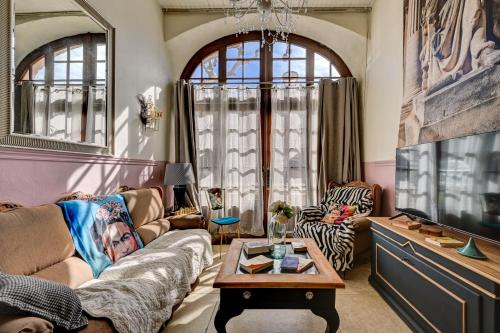 Hotel De Provence - image 2