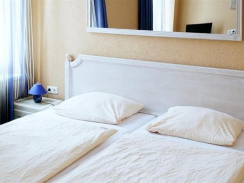 Fichtelberghütte - image 11