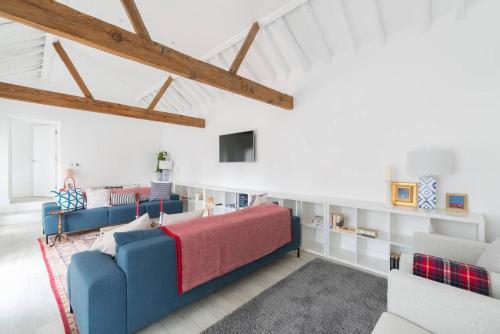 Simple Coastal Luxury near Southwold sleeps 10