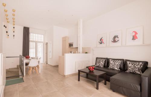 Duplex in Antón Martín B2, Madrid