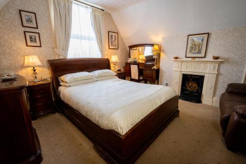 1 queen bed