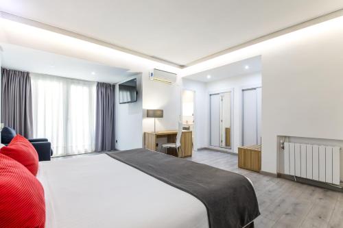 Sweet Hotel Renasa - image 8