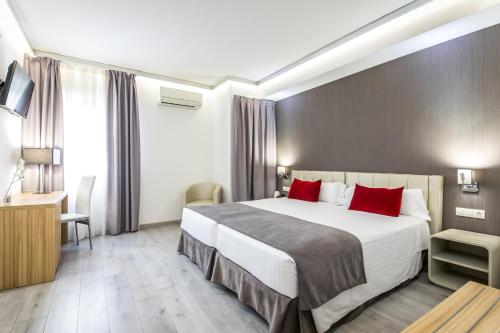 Sweet Hotel Renasa - image 3