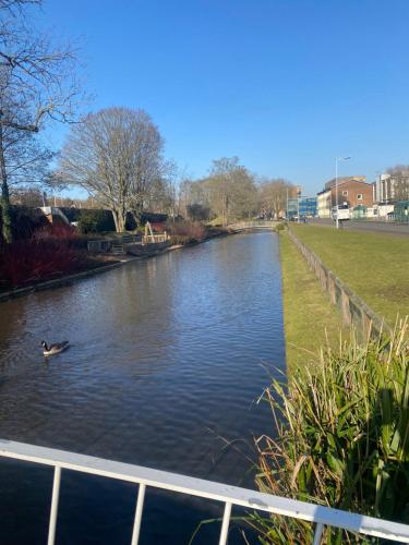 Hemel Apartments - Hemel Haven - Tap to explore photos