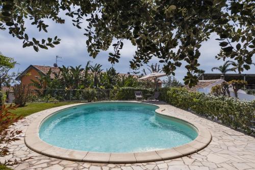 City Cottage with Garden & Pool by Wonderful Italy