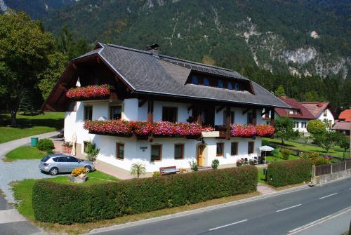 Gästehaus Lindermuth in Presseggersee, Österreich