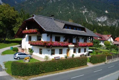 Gästehaus Lindermuth in Presseggersee, Österreich
