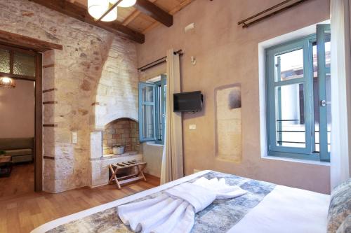 DOMUS CLODIA, sensing Rethymno's Old Town!