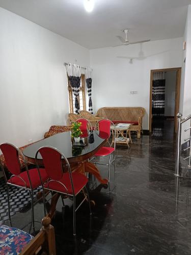100m² 1 guļamistaba, 1 privāta vannas istaba Dzīvoklis Agali
 (Oxygen Sute With Balcony C) in Agali