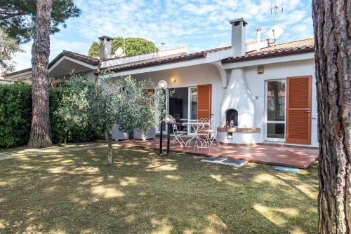 . N169 - Numana, nuova villa quadrilocale con giardino