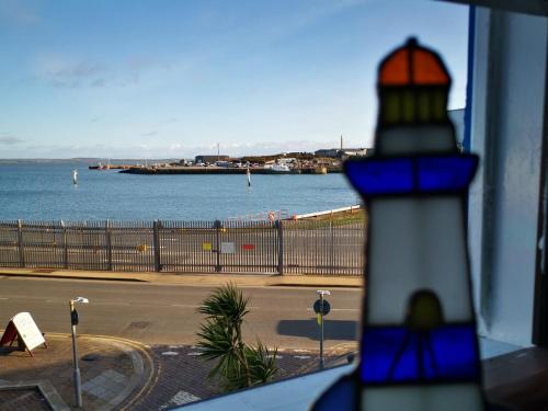 Vistas, Beach Hut Guest House in Holyhead