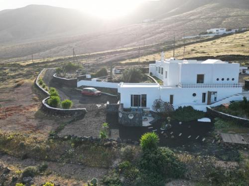 EL REFUGIO in Las Laderas
