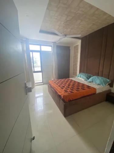 Bed and Breakfast Noida