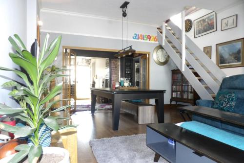 Aigas Cottage, Glasgow