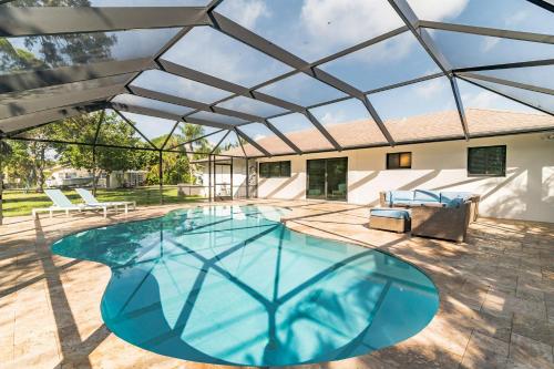 Indies Pool Paradise in Jupiter, USA