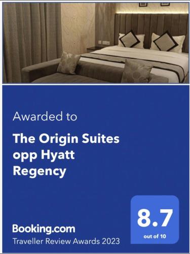 Deluxe Suite image 1
