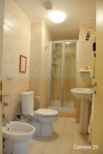Double or Twin Room with Balcony image 5
