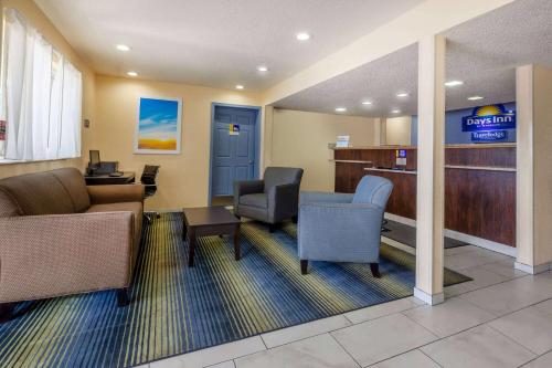 Travelodge by Wyndham Charles Town - Harpers Ferry - image 11