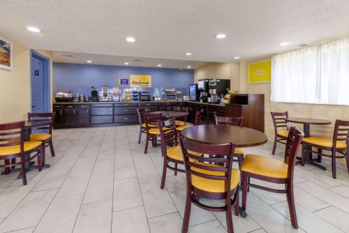 Еда и напитки, Travelodge by Wyndham Charles Town/Harpers Ferry in Чарльз Таун (Западная Виргиния)