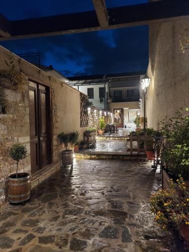 VIRSA BOUTIQUE ROOMS – Ioannina, OH