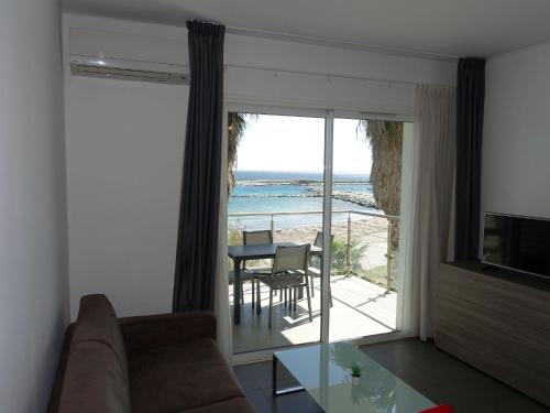 Apartment T2 vue baie by Interhome in 羅利亞諾