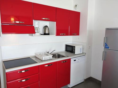 Apartment T2 vue baie by Interhome in 羅利亞諾