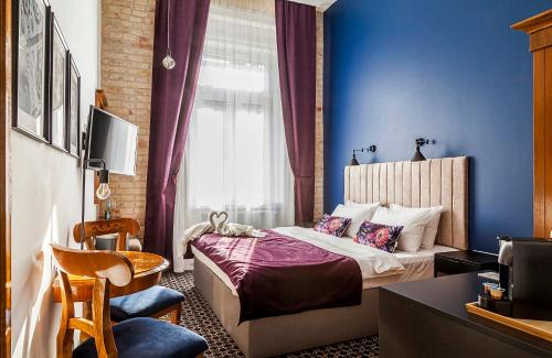 room detail thumbnail 0