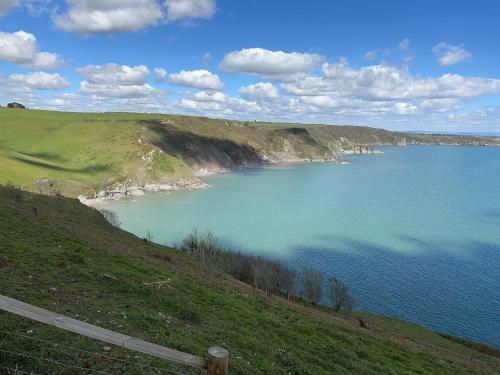 Beautiful, spacious 3 bed Brixham apartment Beautiful, spacious 3 bed Brixham apartment