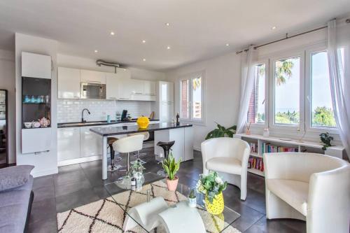 L27 2P Jasmins Sea View Parking & AC, Nice (fotografie 7)