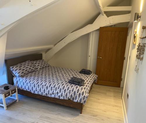 Beautiful, spacious 3 bed Brixham apartment Beautiful, spacious 3 bed Brixham apartment