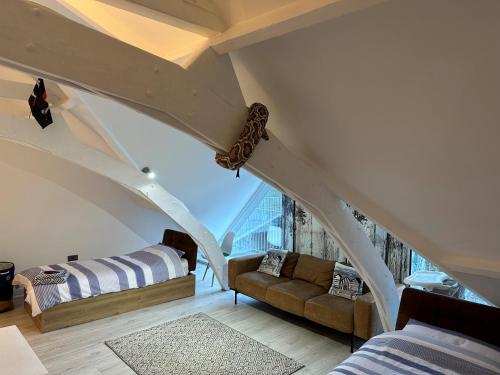 Beautiful, spacious 3 bed Brixham apartment Beautiful, spacious 3 bed Brixham apartment