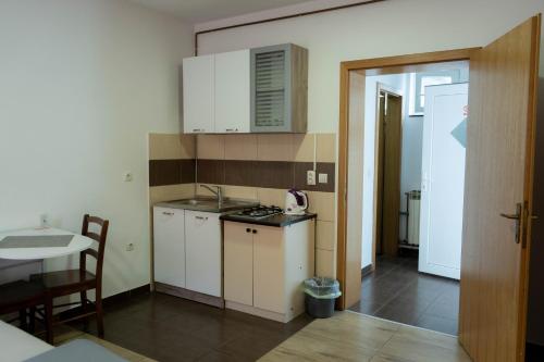 Apartment Eurho - image 5