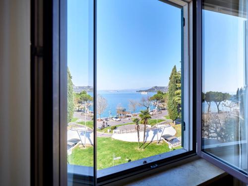 Camera doppia, familiare, vista sul lago