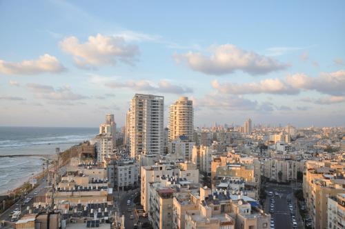 Pandangan, GK Apartment Delight in Bat Yam