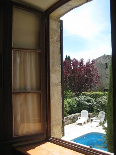 La Fenice - Beautifully restored property with heated pool in small village in Reillanne