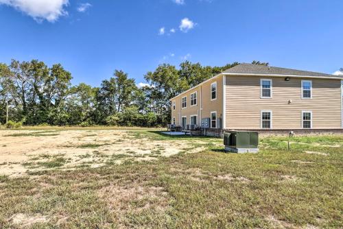 Cozy Cape Charles Apartment Walk to Beaches!