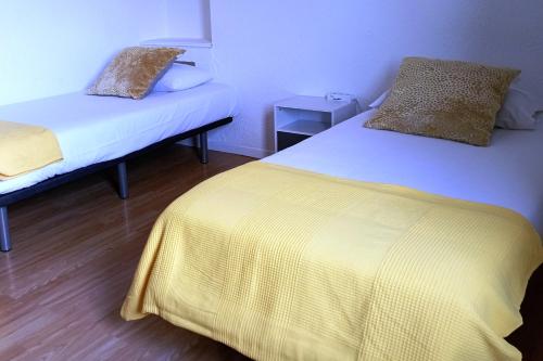2 double beds, 2 twin beds