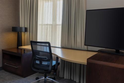 One-Bedroom Suite with Sofa Bed