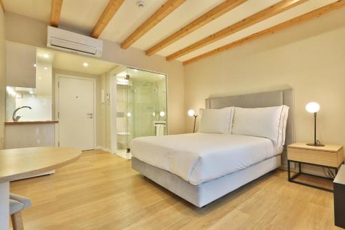 BOULEVARD Boutique Studios Room Type - Standard Studio