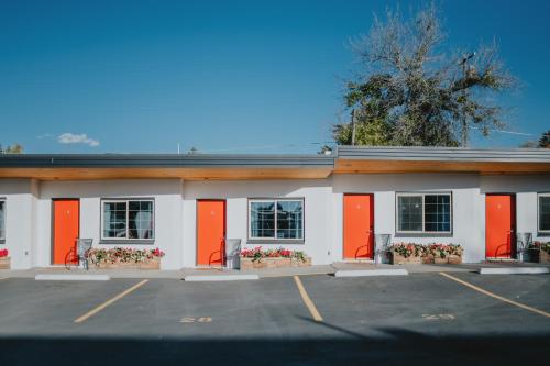 Sapphire Motel Midtown Bozeman - image 10