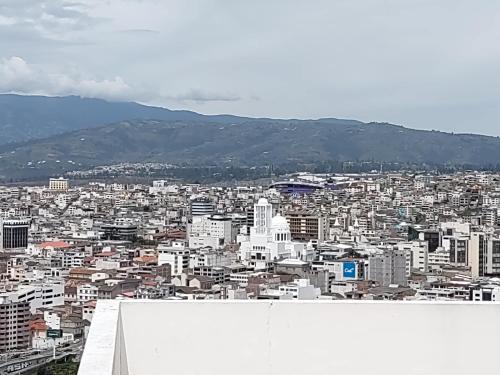 HERMOSO Y COMODO Departamento vacacional, vista unica! TOTALMENTE AMOBLADO E INDEPENDIENTE in Ambato