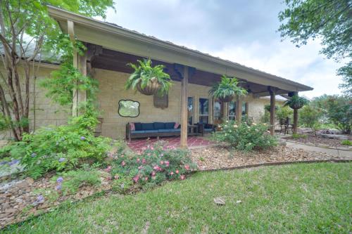 Secluded Country Hideaway with Fire Pit and Pool!