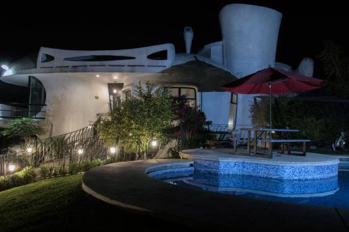 المنظر الخارجي, Casa las Maravillas, hermosos jardines y alberca in Lomas de Cortes