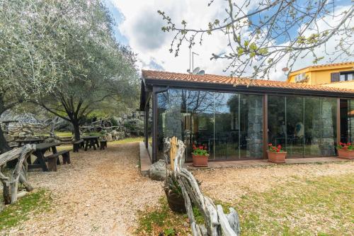 A szálláshely kívülről, Il Rifugio in Arbatax