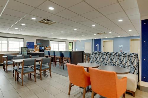 Holiday Inn Express I-95 Capitol Beltway - Largo by IHG in Largo, USA