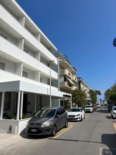 Hotel Exclusive - in pieno Centro a pochi passi dal Mare in Riccione