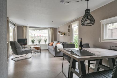 . Ruime luxe 4 persoons Chalet midden op de Veluwe