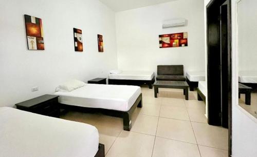 We playa Hotel-Hostel