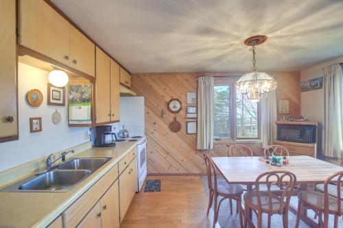 Waterfront Baileys Harbor Studio on Lake Michigan! - image 3