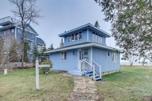 Waterfront Baileys Harbor Studio on Lake Michigan! - image 10
